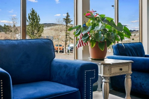 Gold King Mountain Inn image 9