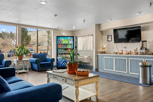 Gold King Mountain Inn image 10